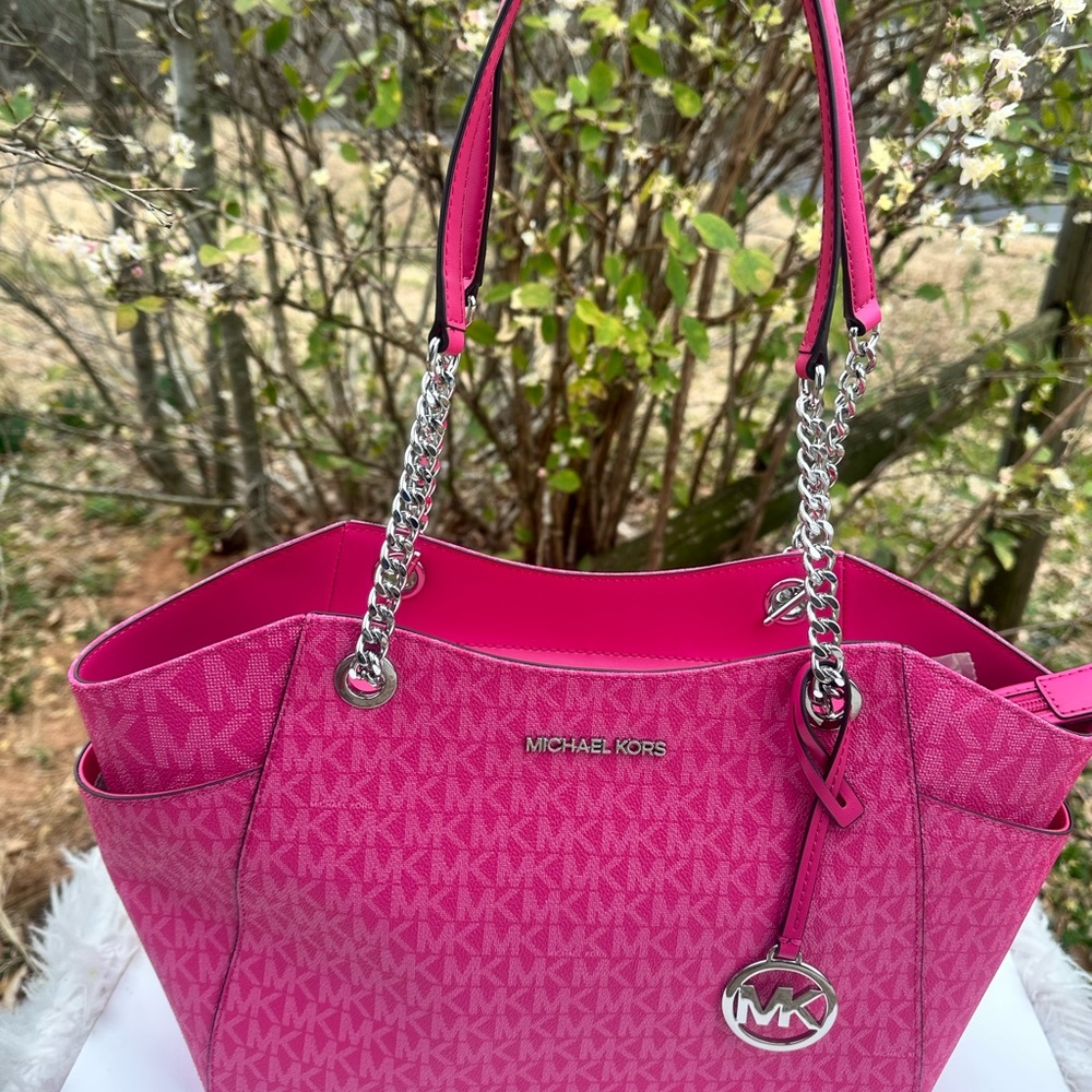 Michael Kors Jet set large chain shoulder tote Dragonfruit mk logo - Picture 14 of 16